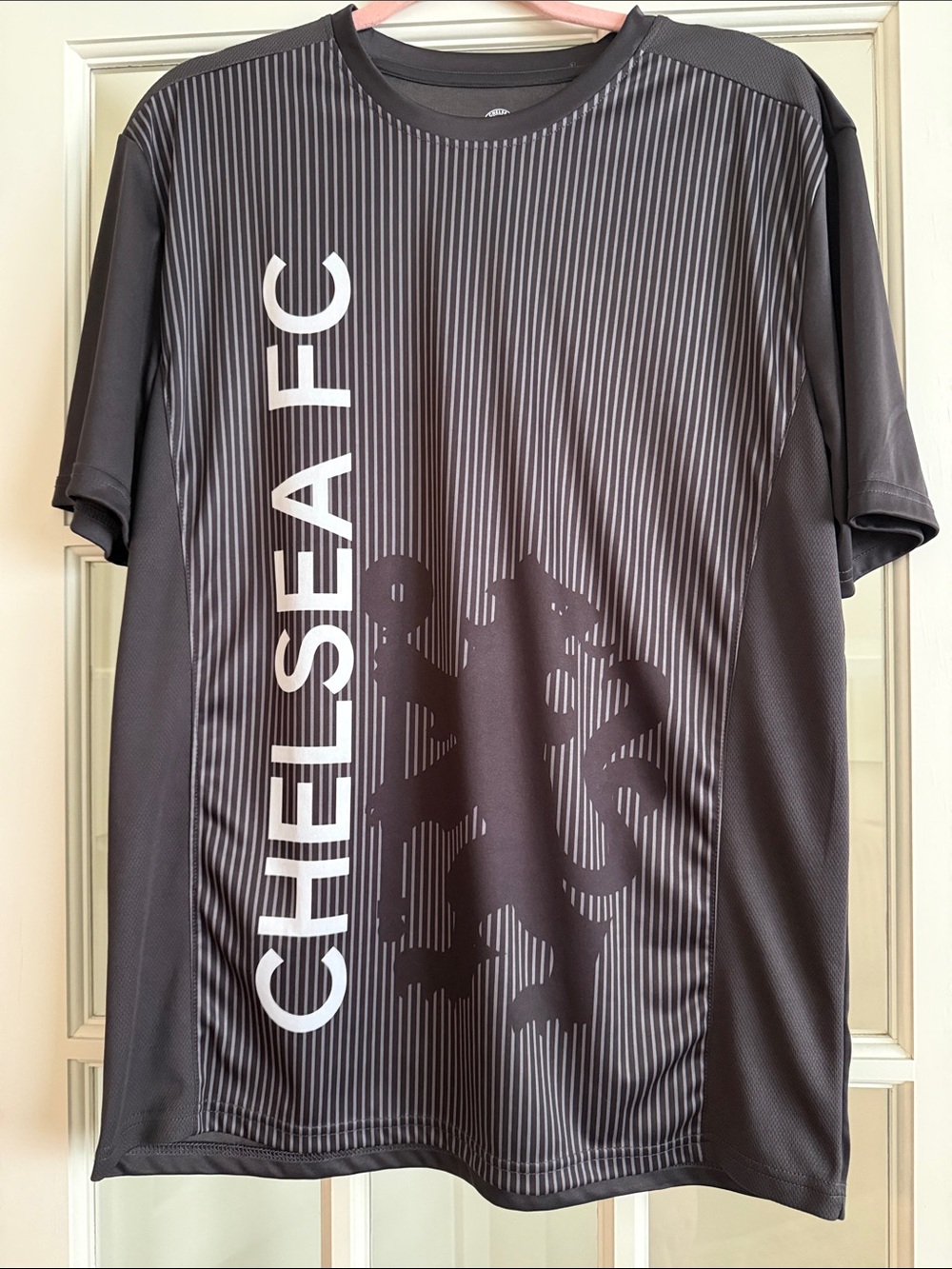 Chelsea FC Men’s Gray Vertical-Stripe Short-Sleeve Jersey - Club Graphic